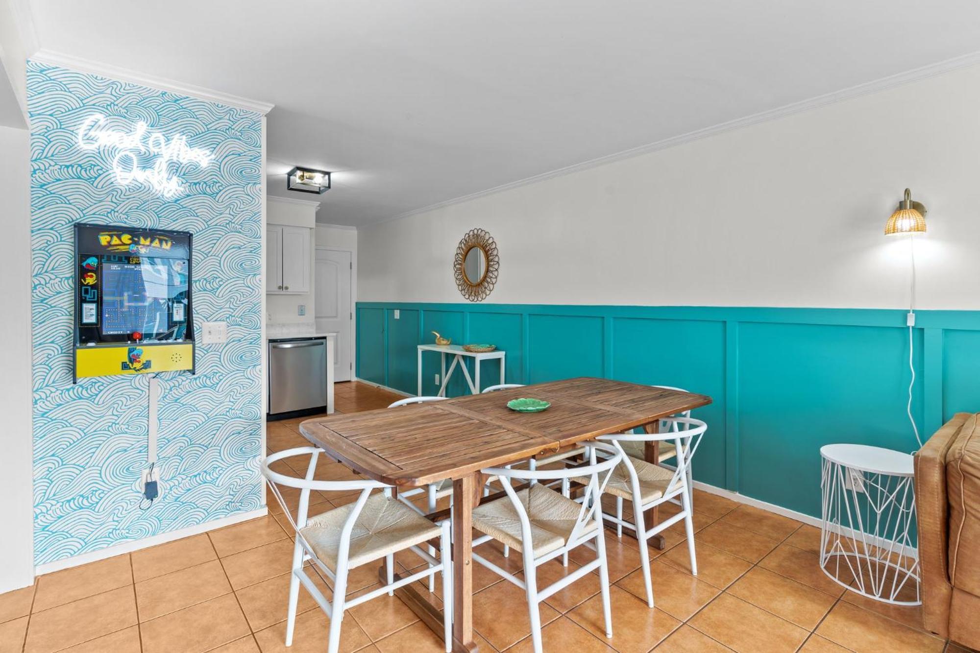 Hang Ten Hideaway, Pool, Condo, Parking - 6 Person Max Occupancy Carolina Beach Dış mekan fotoğraf