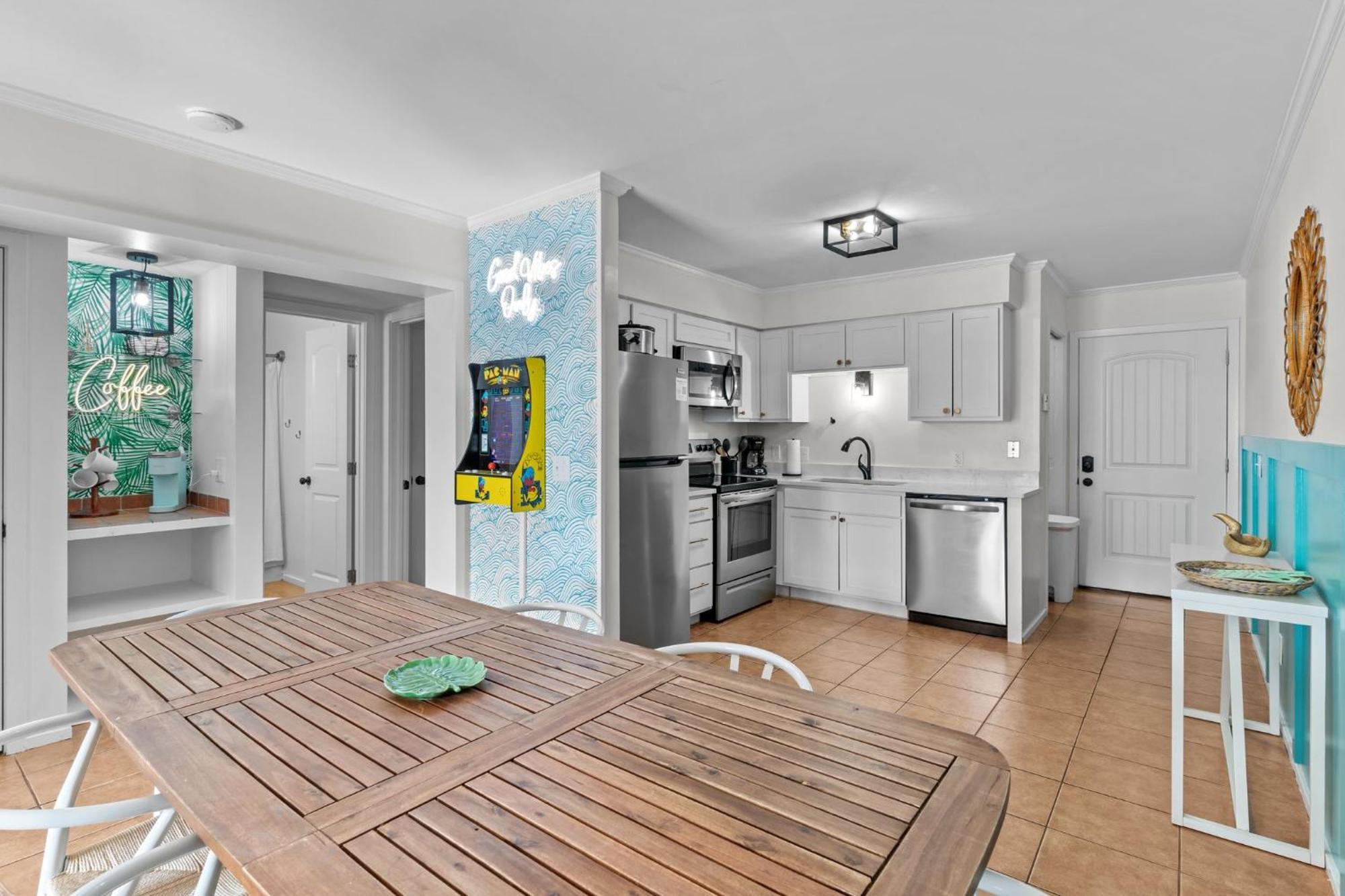 Hang Ten Hideaway, Pool, Condo, Parking - 6 Person Max Occupancy Carolina Beach Dış mekan fotoğraf